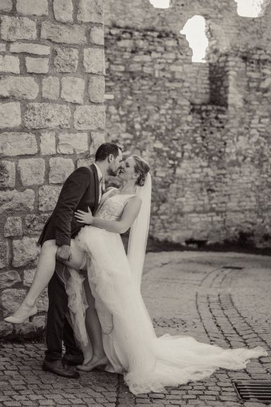Brautpaar Shooting an der Burg Hohen Neuffen
